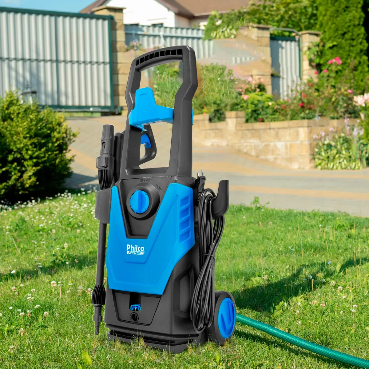 Acessórios da Philco PLP2600 com mangueira e bicos